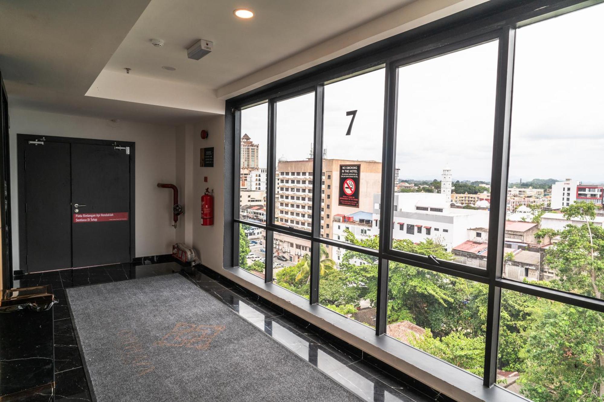 Dj Citi Plaza Hotel & Suites Kuala Terengganu Buitenkant foto