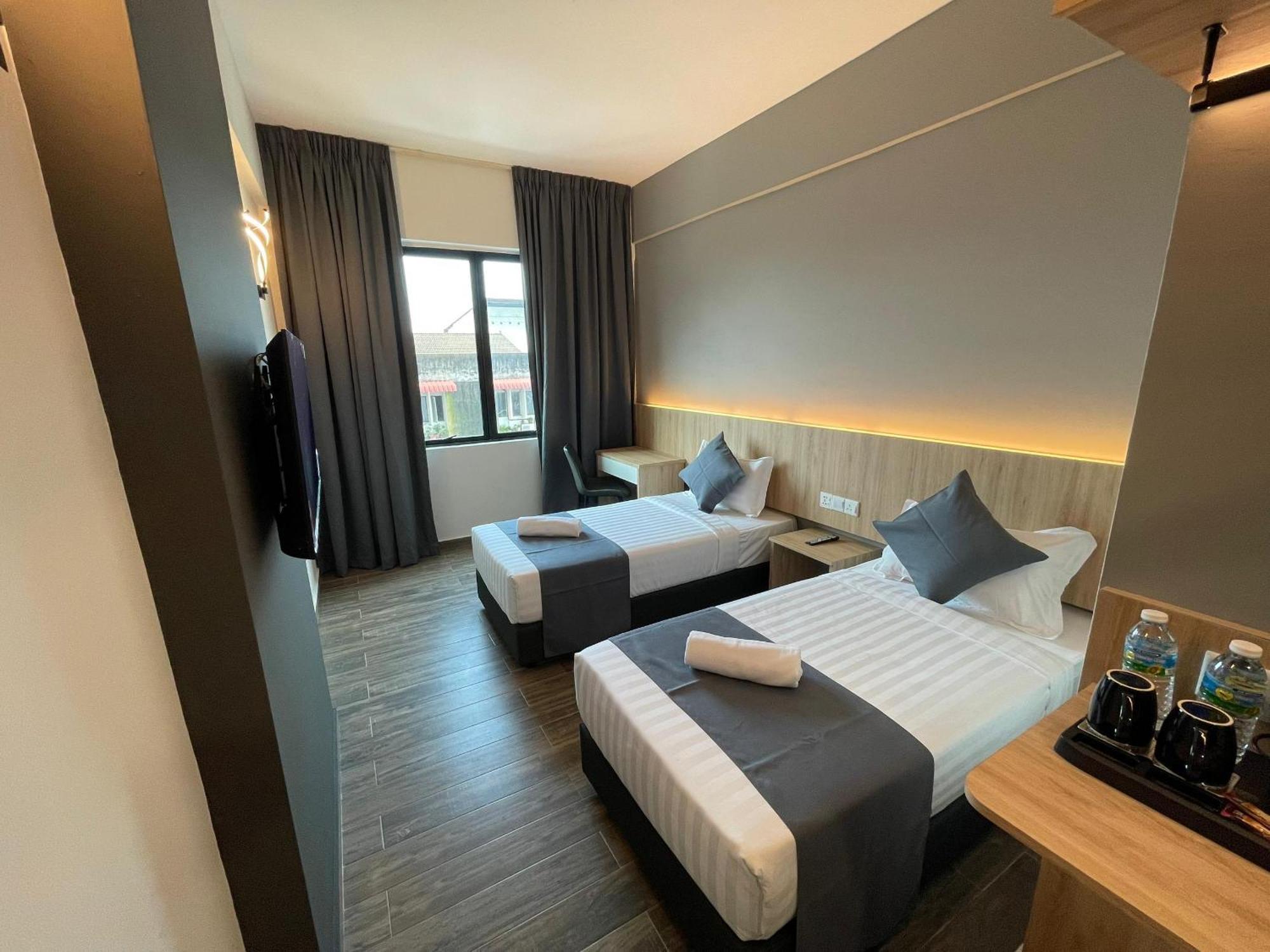 Dj Citi Plaza Hotel & Suites Kuala Terengganu Buitenkant foto